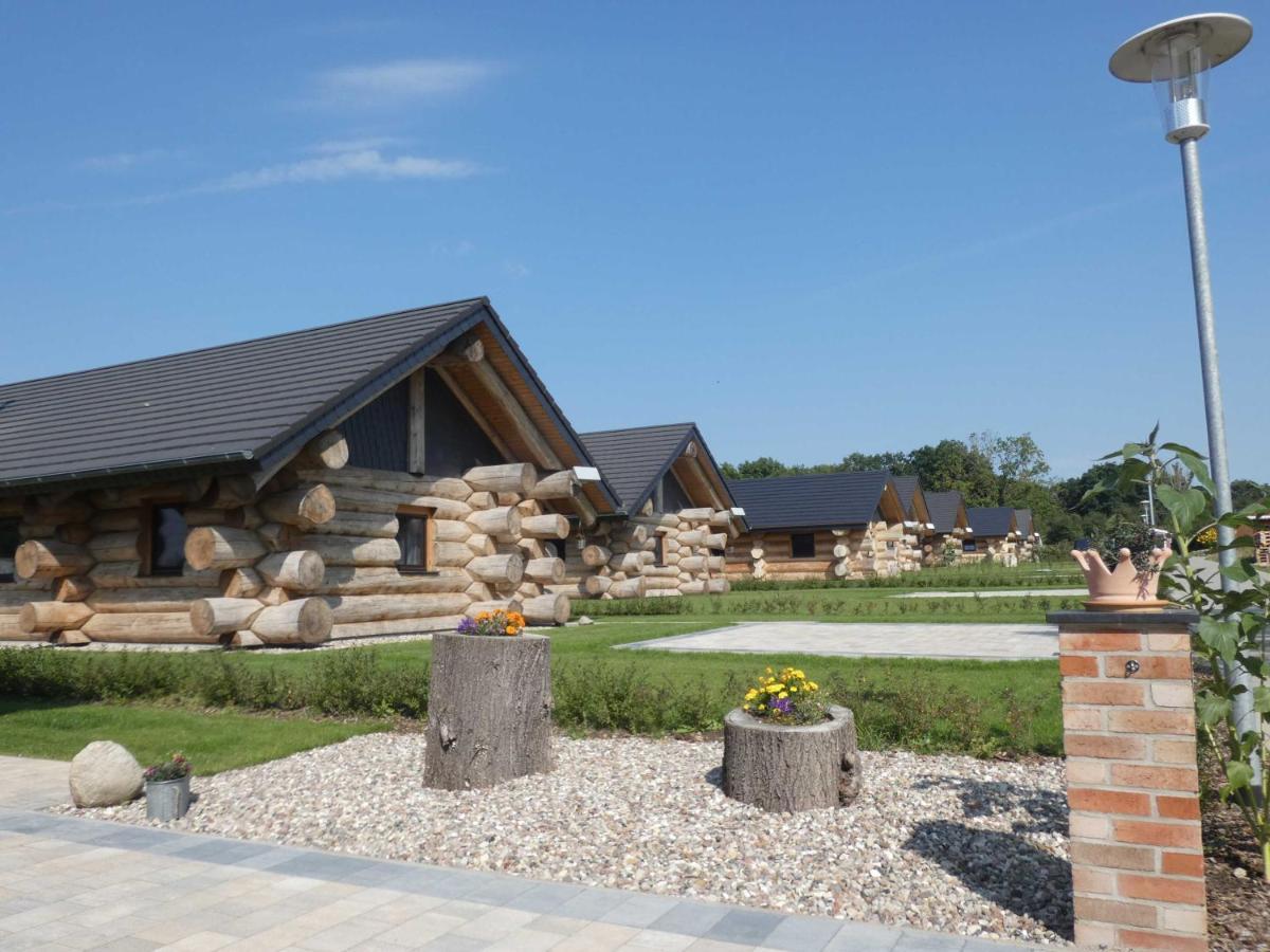 Naturstammhaus Tollensesee Groß Nemerow 외부 사진