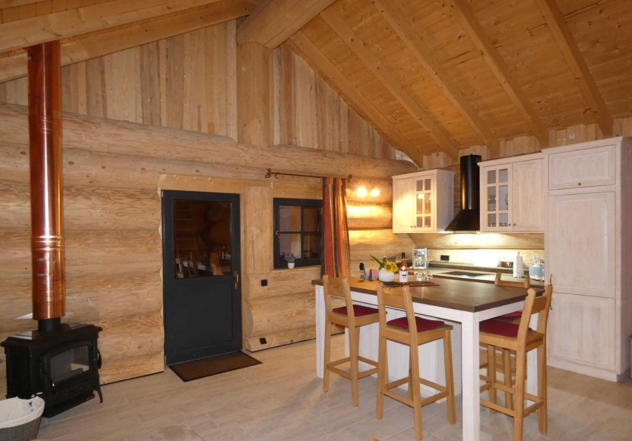 Naturstammhaus Tollensesee Groß Nemerow 외부 사진