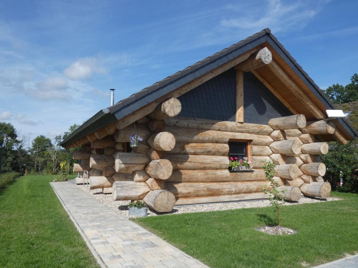 Naturstammhaus Tollensesee Groß Nemerow 외부 사진