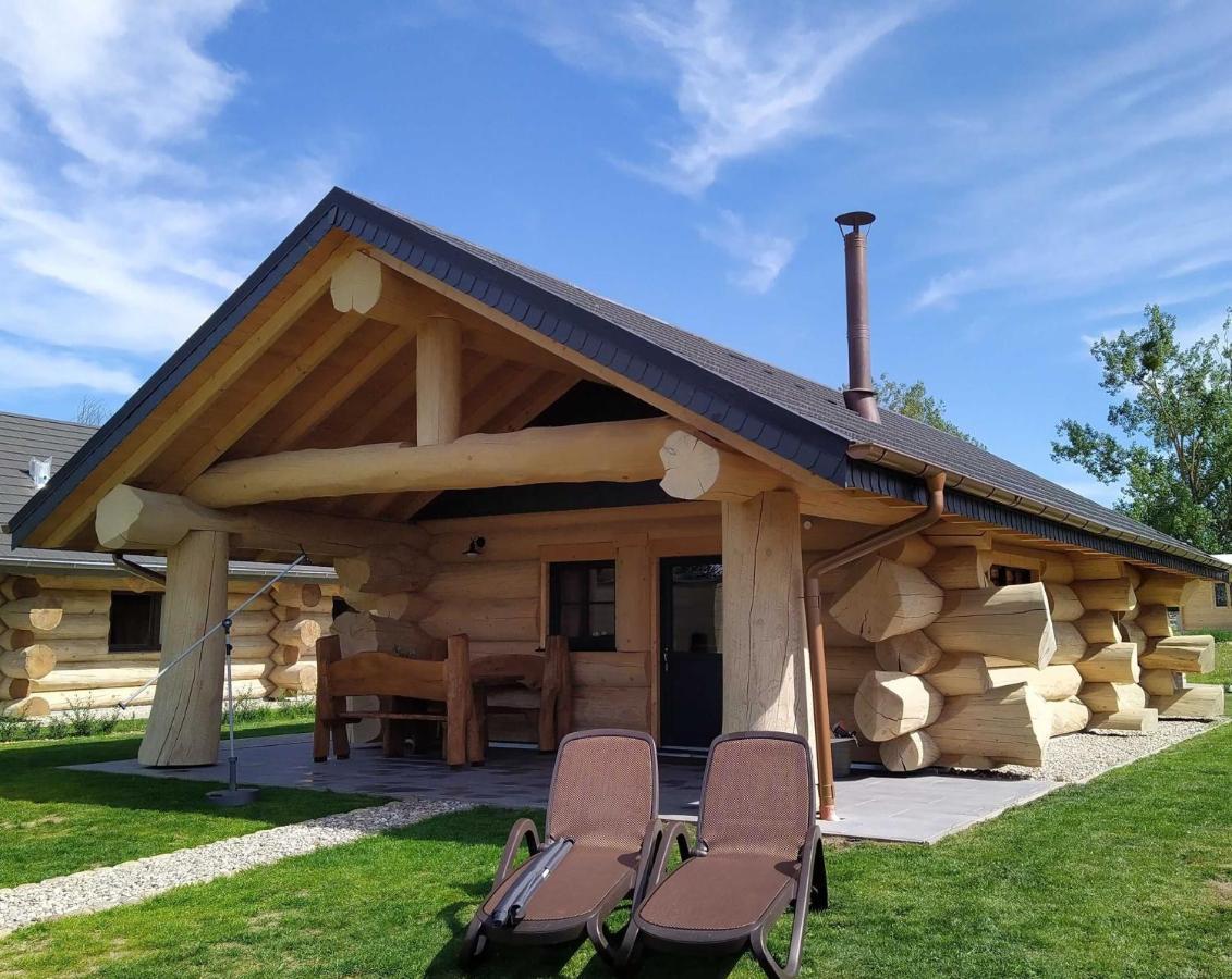 Naturstammhaus Tollensesee Groß Nemerow 외부 사진