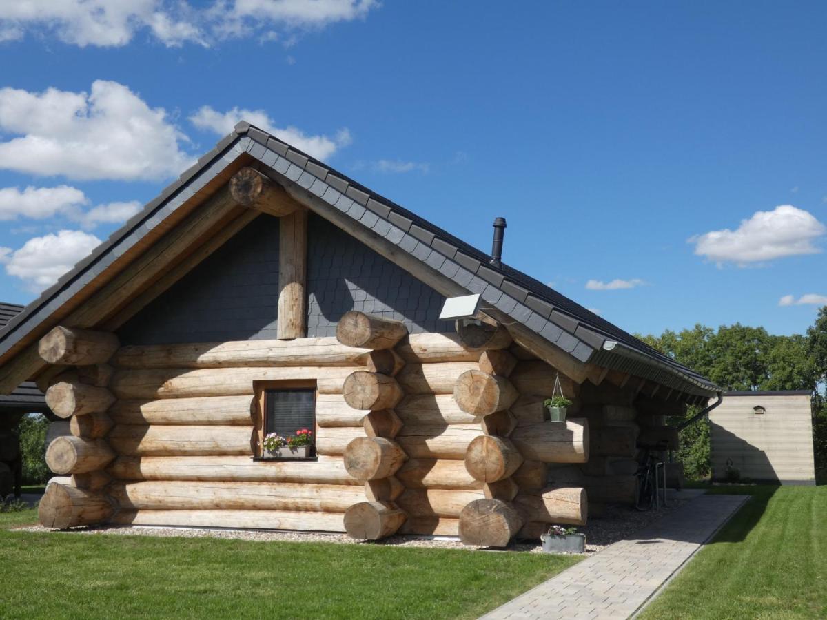 Naturstammhaus Tollensesee Groß Nemerow 외부 사진